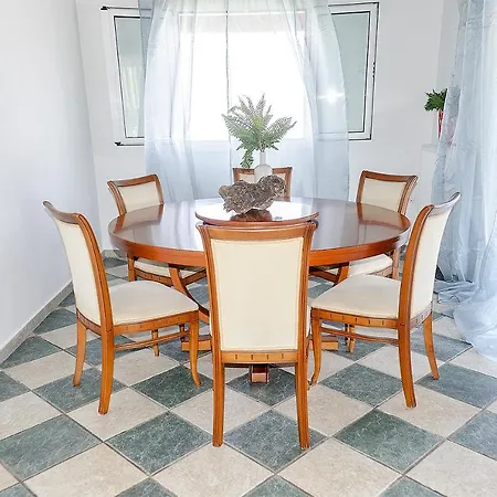 Traditional Fishing Village Apartment *